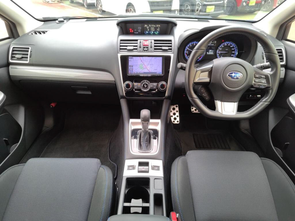 レヴォーグ１．６ＧＴ－Ｓアイサイトの写真 3