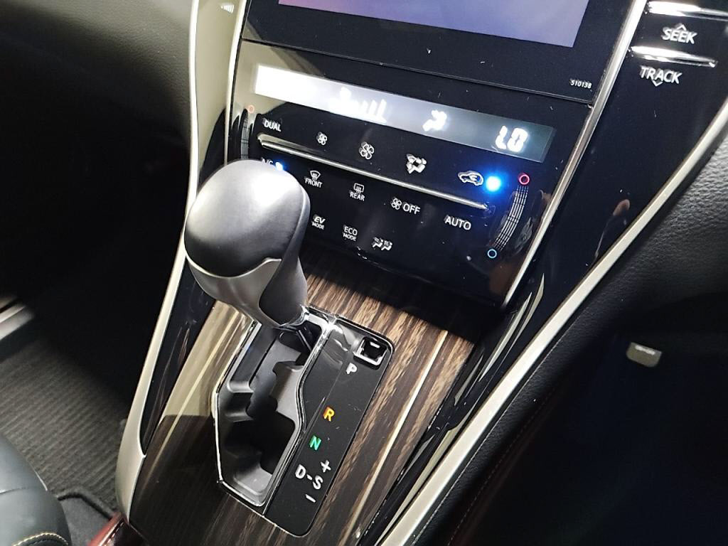 ハリアーハイブリッドエレガンスの写真 15