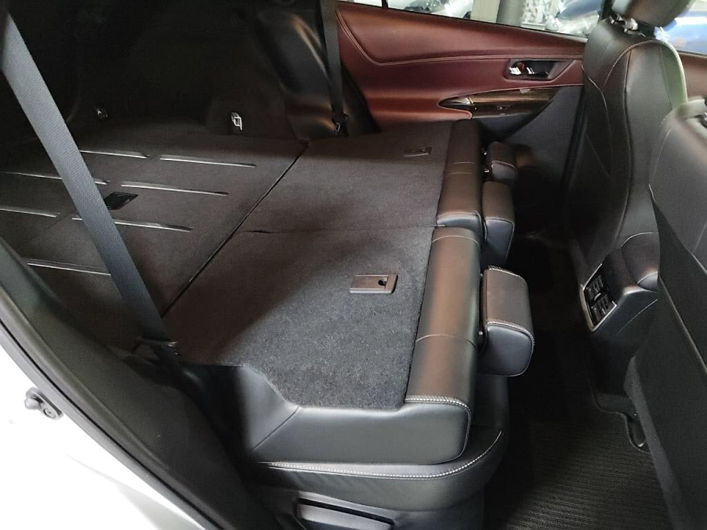 ハリアーハイブリッドエレガンスの写真 24