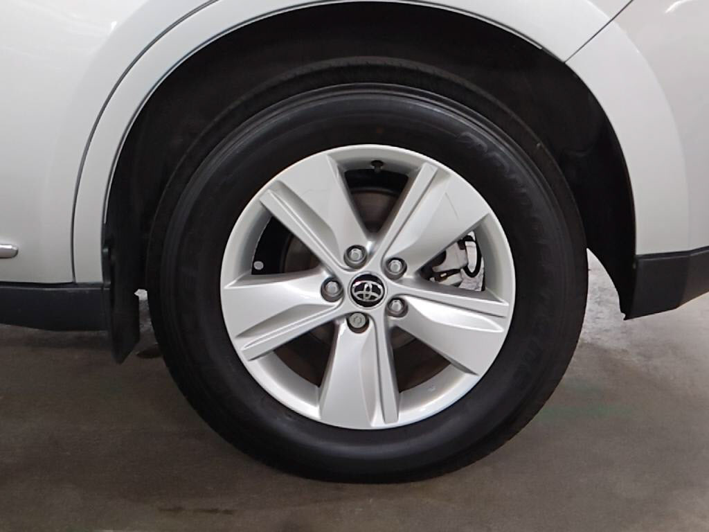 ハリアーハイブリッドエレガンスの写真 30