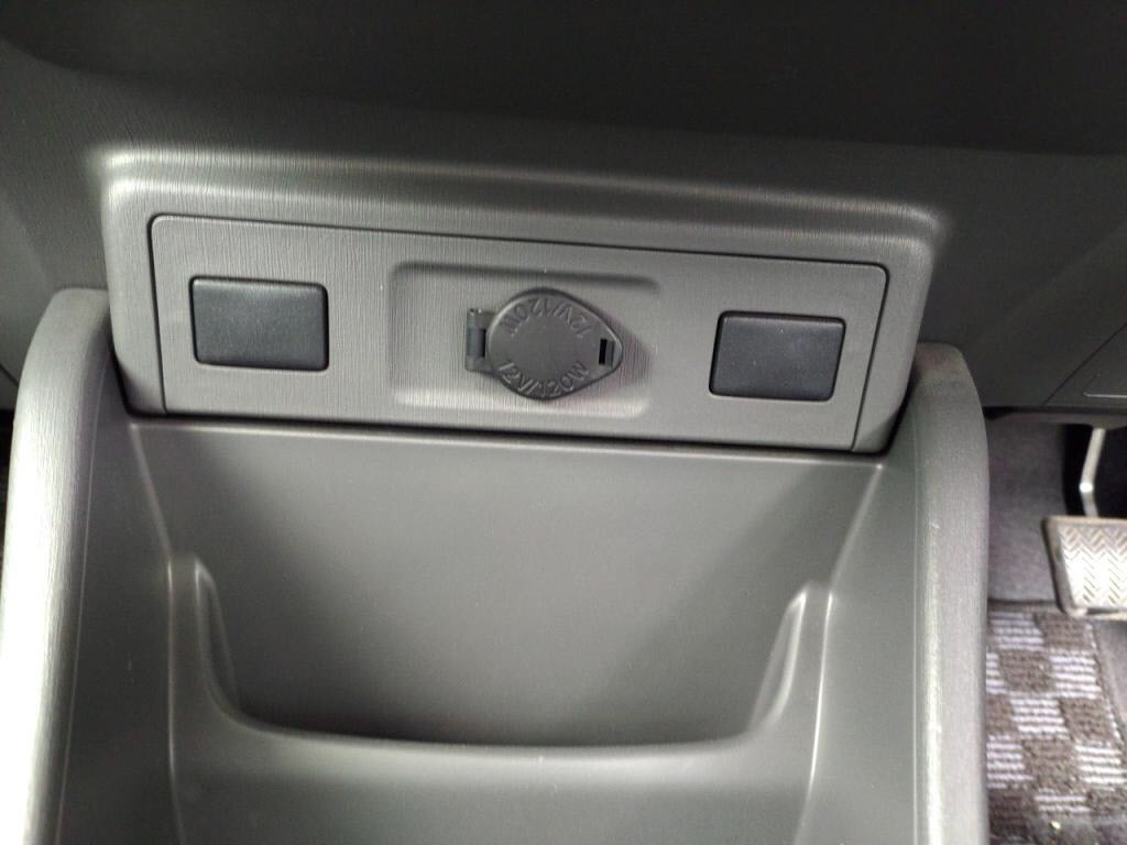 プリウスαＳツーリングセレクションの写真 22