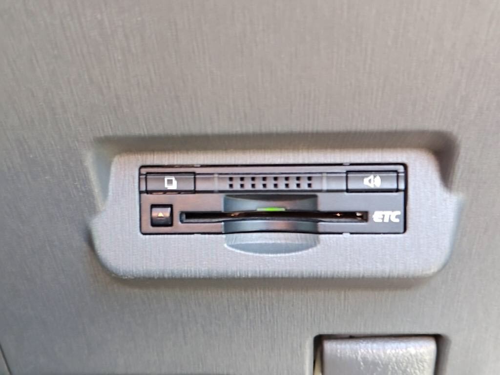 プリウスαＳツーリングセレクションの写真 16