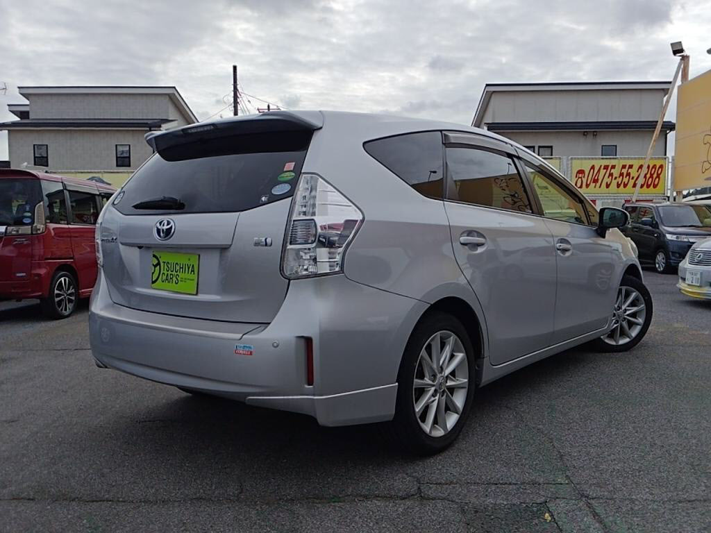 プリウスαＳツーリングセレクションの写真 2