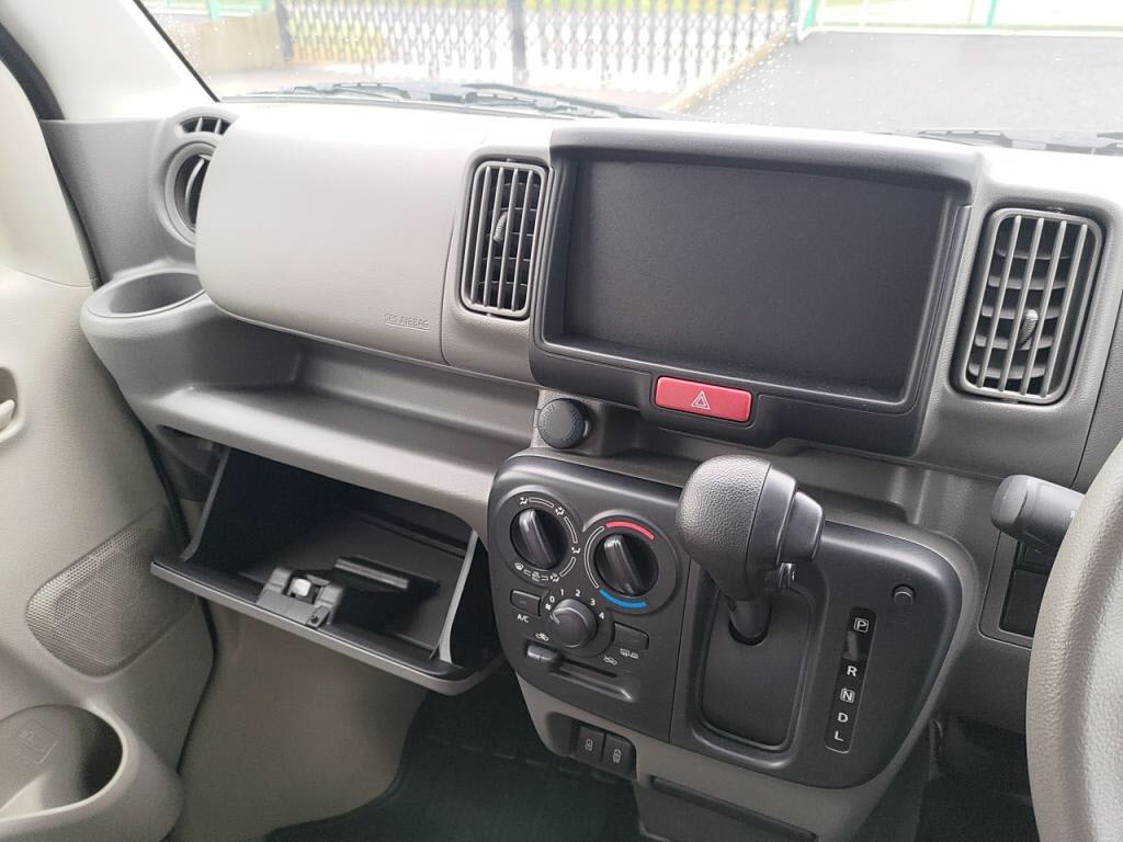 ミニキャブバン４ＷＤブラボーターボの写真 17