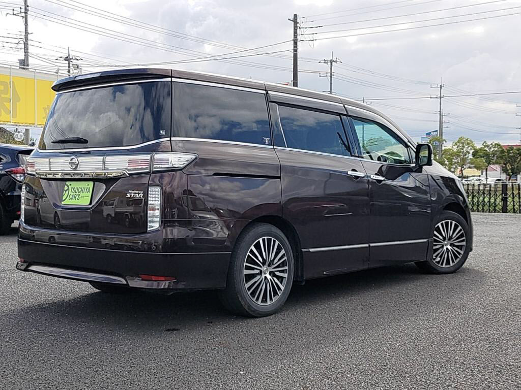 エルグランドハイウェイスターの写真 2