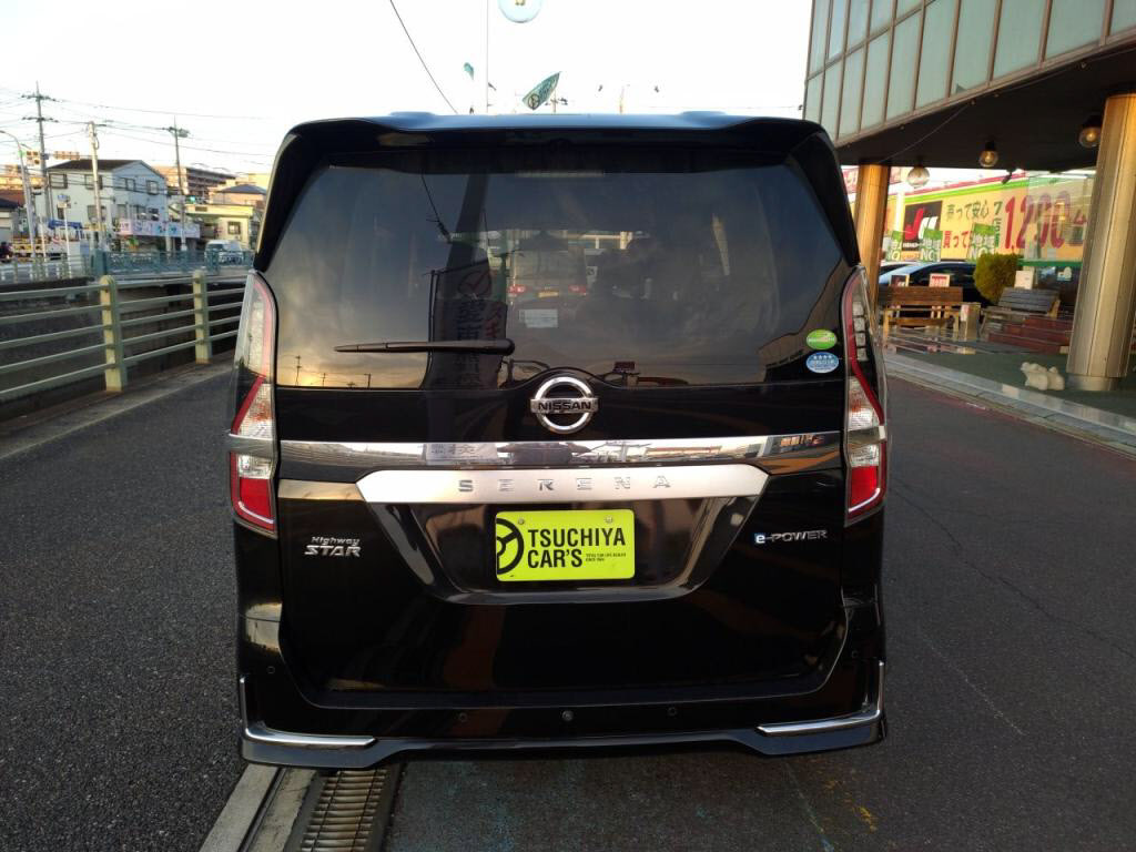 セレナｅパワーｅパワーハイウェイスターＶの写真 12