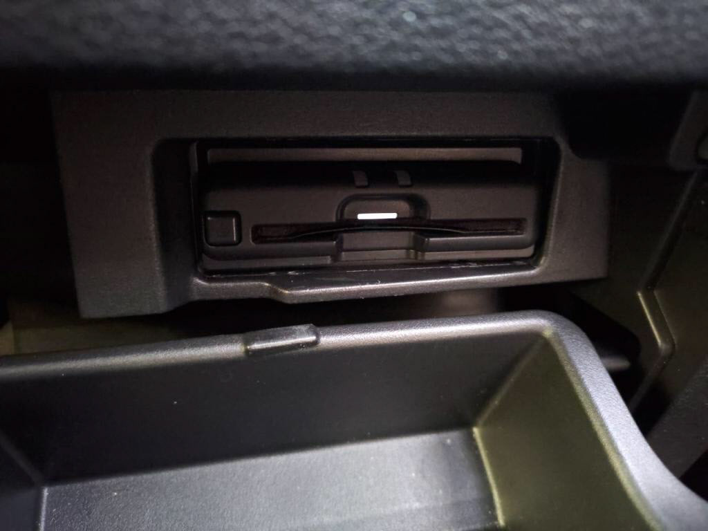 セレナｅパワーｅパワーハイウェイスターＶの写真 15