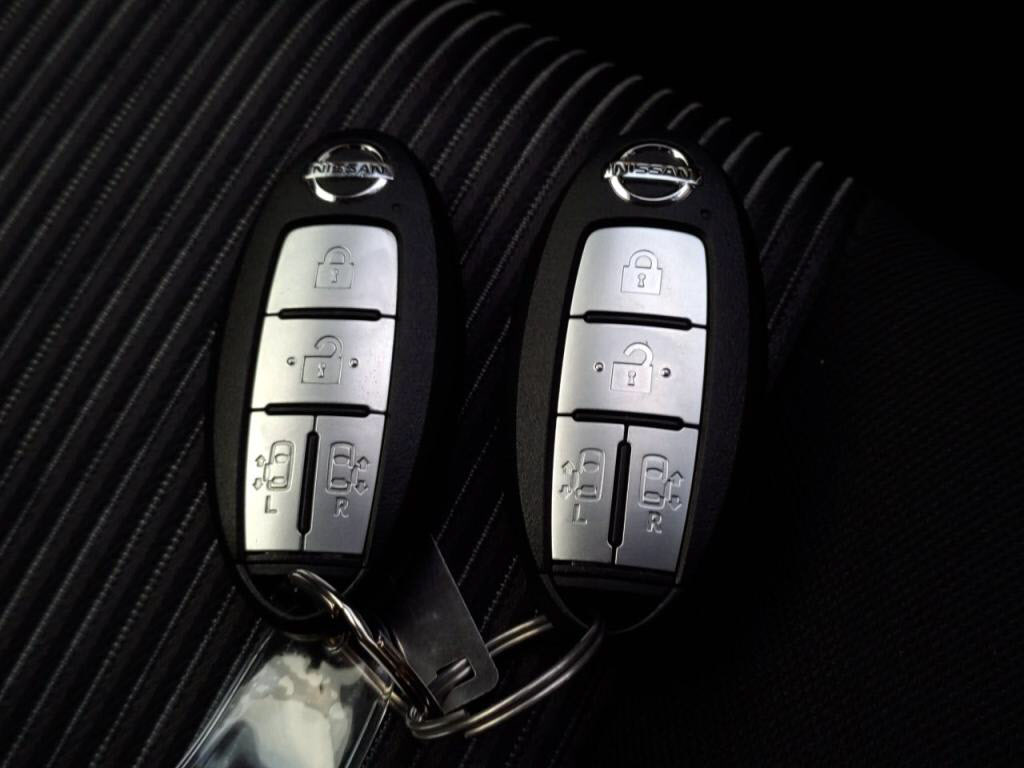 セレナｅパワーｅパワーハイウェイスターＶの写真 20