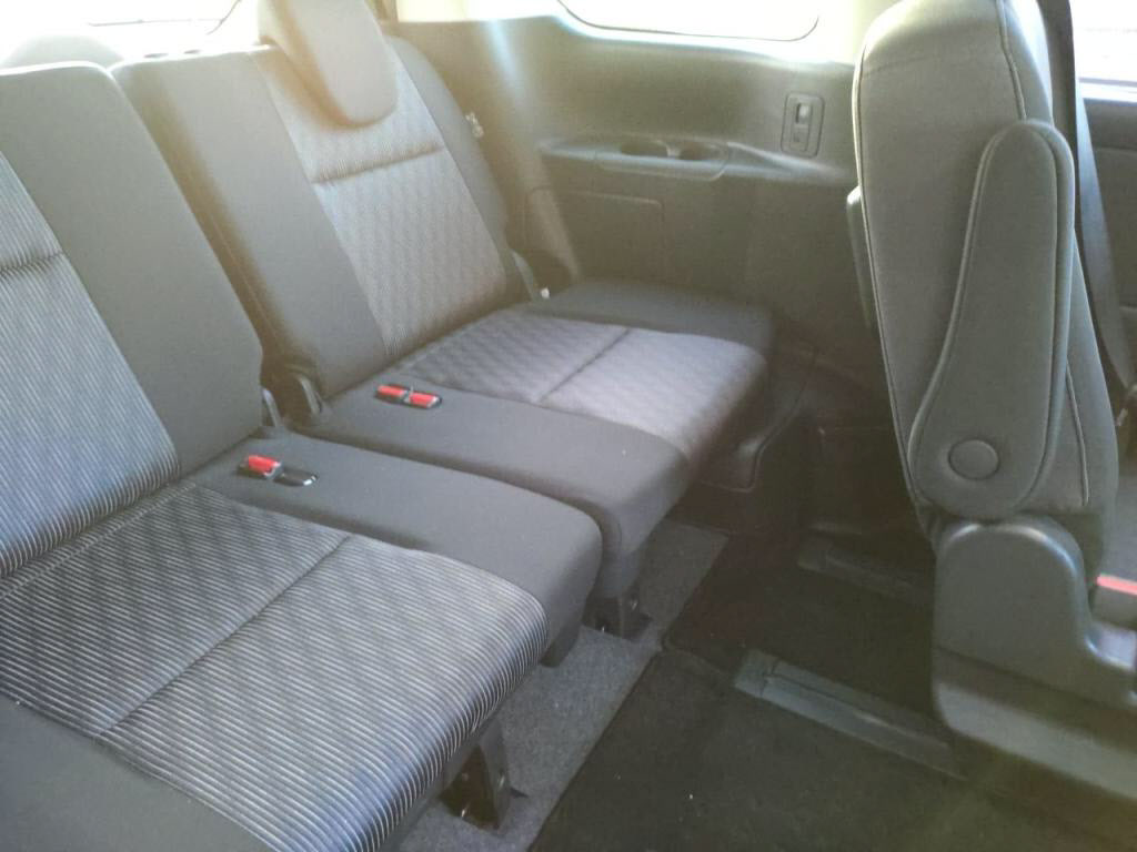 セレナｅパワーｅパワーハイウェイスターＶの写真 23