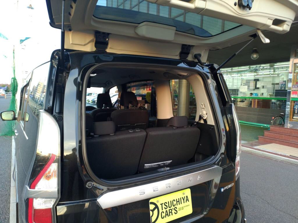 セレナｅパワーｅパワーハイウェイスターＶの写真 25