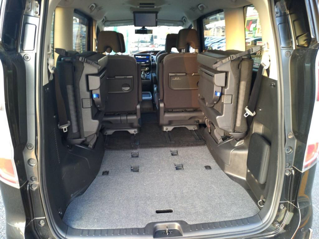 セレナｅパワーｅパワーハイウェイスターＶの写真 27