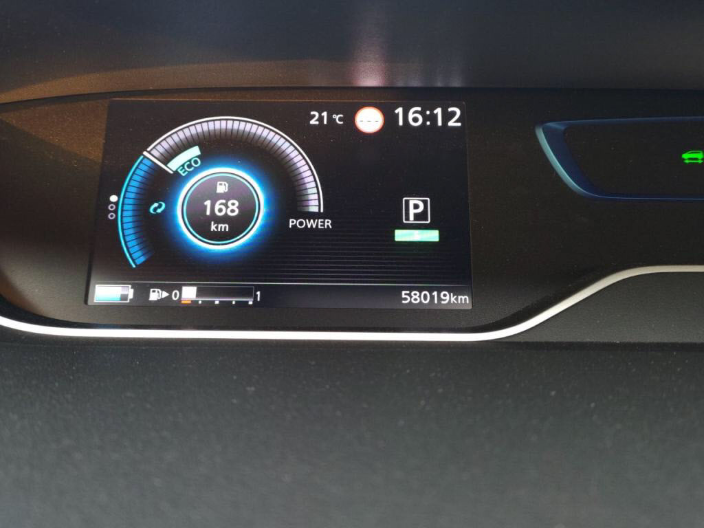 セレナｅパワーｅパワーハイウェイスターＶの写真 29