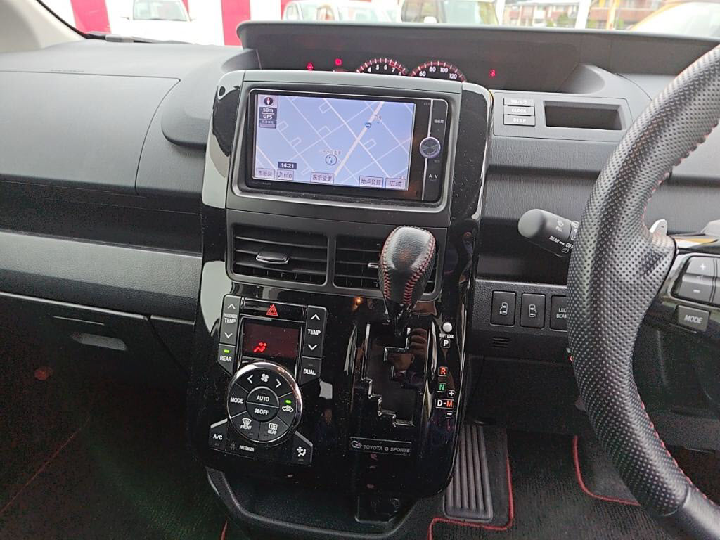 ヴォクシーＺ＿Ｇｓの写真 17