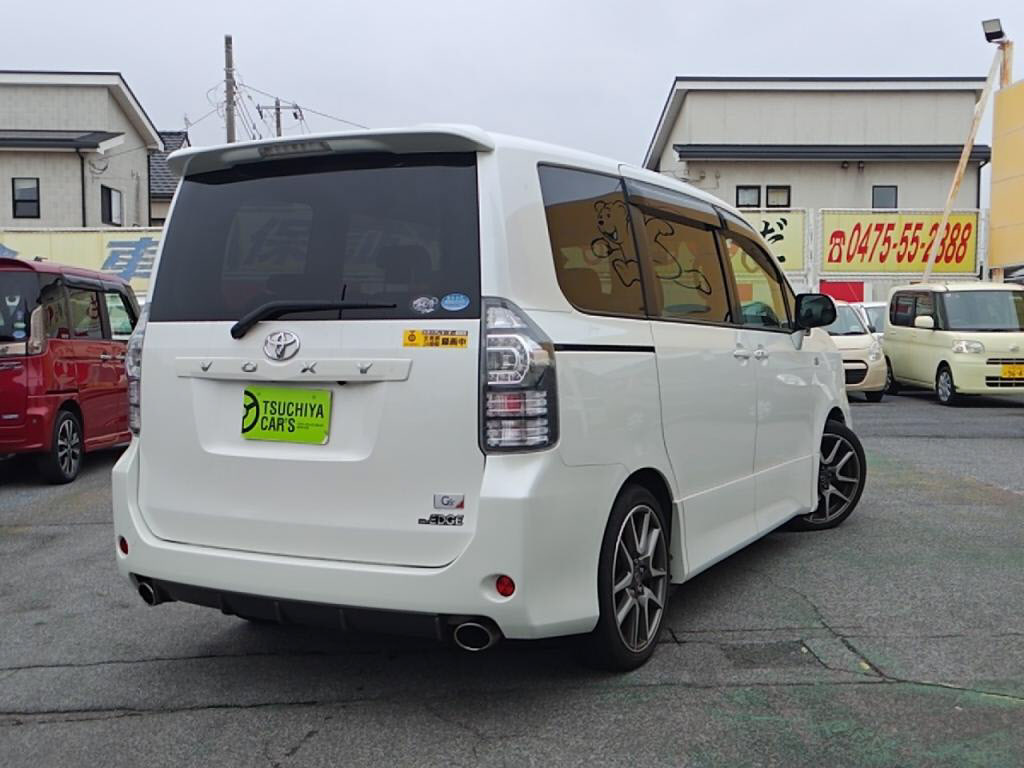 ヴォクシーＺ＿Ｇｓの写真 2