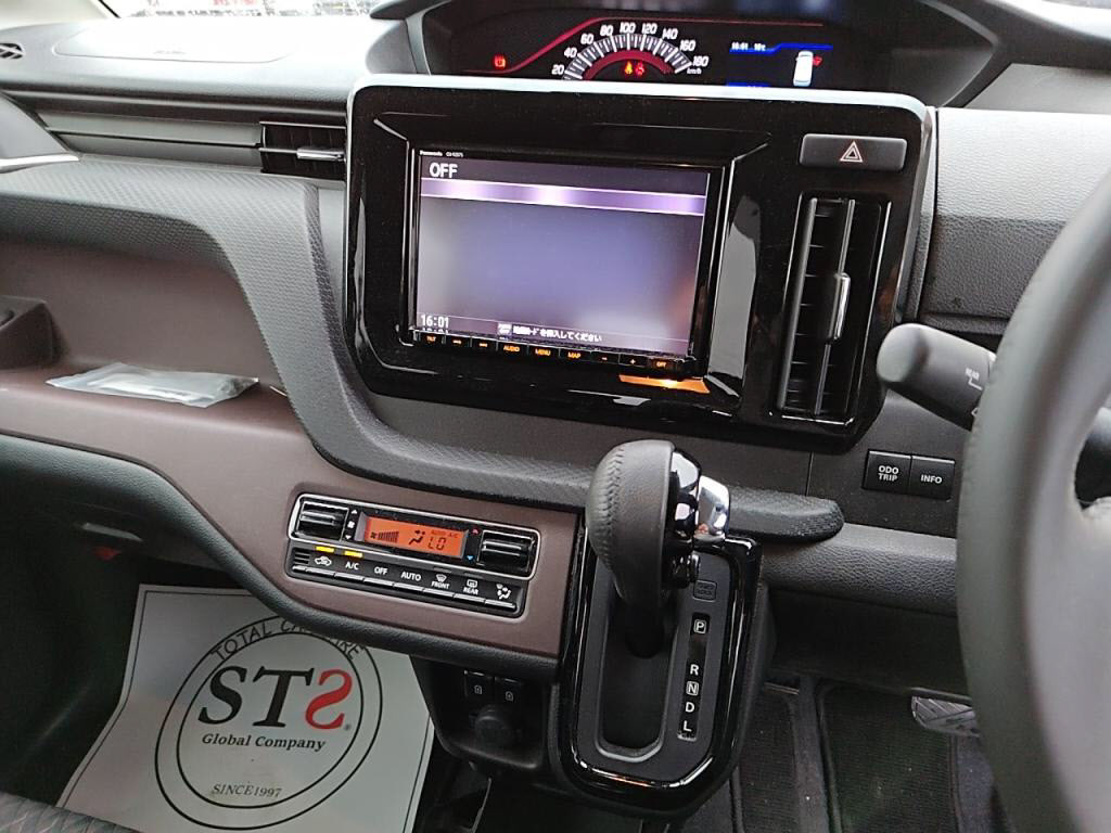 デリカＤ２カスタムカスタムハイブリッドＭＶカメラパッケージの写真 17