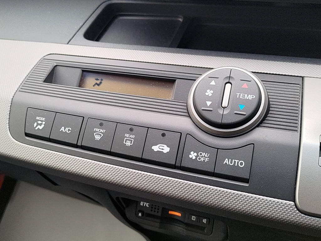 フリードハイブリッドハイブリッドジャストセレクションの写真 14