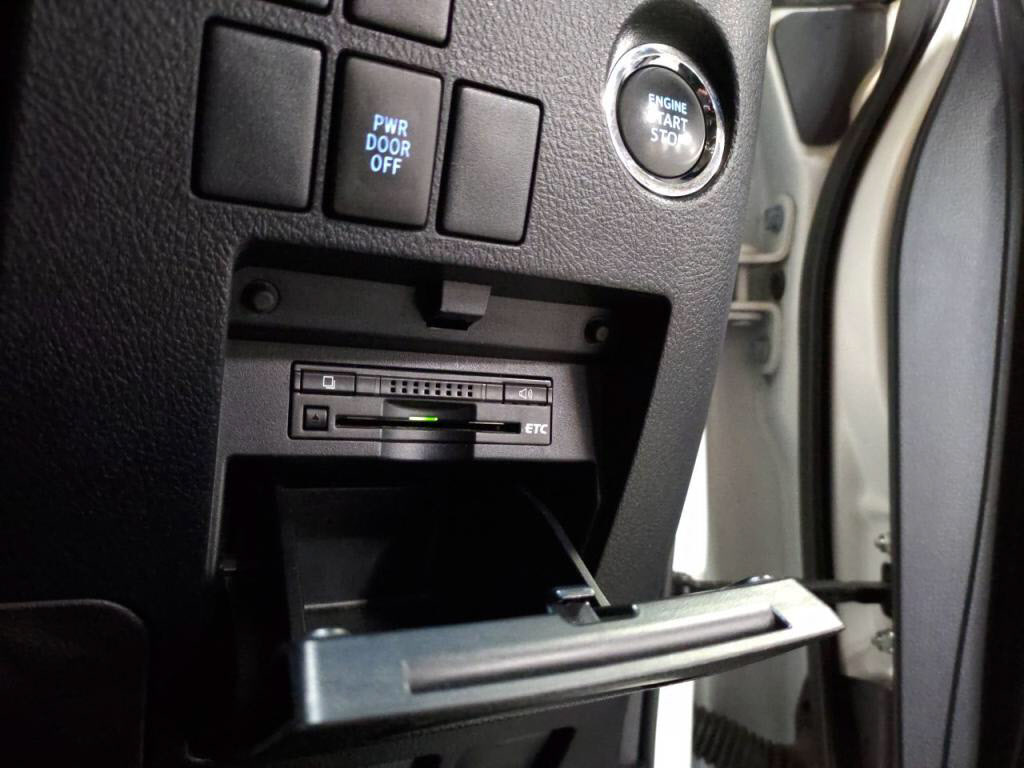 ヴェルファイアＺの写真 14