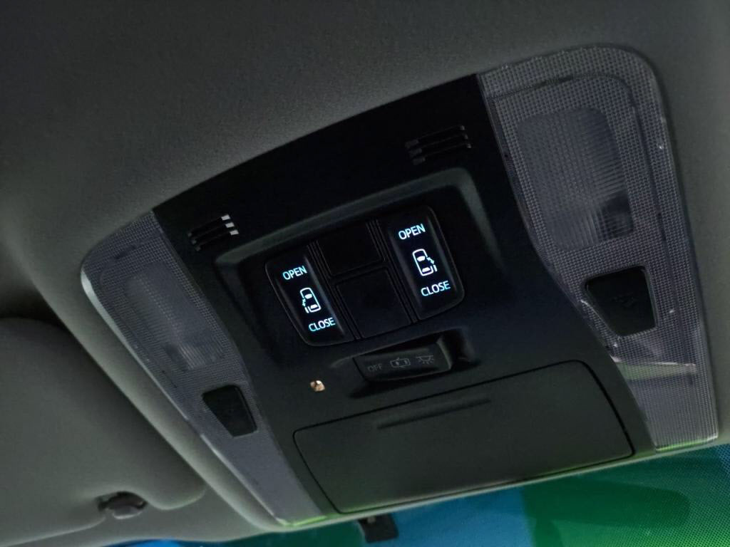 ヴェルファイアＺの写真 15