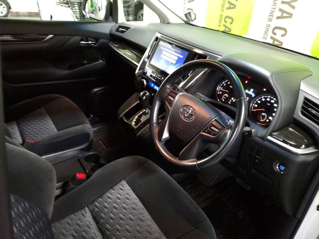 ヴェルファイアＺの写真 3