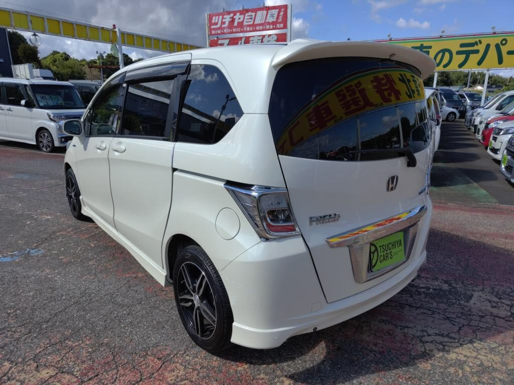 フリードハイブリッドハイブリッドジャストセレクションの写真 12