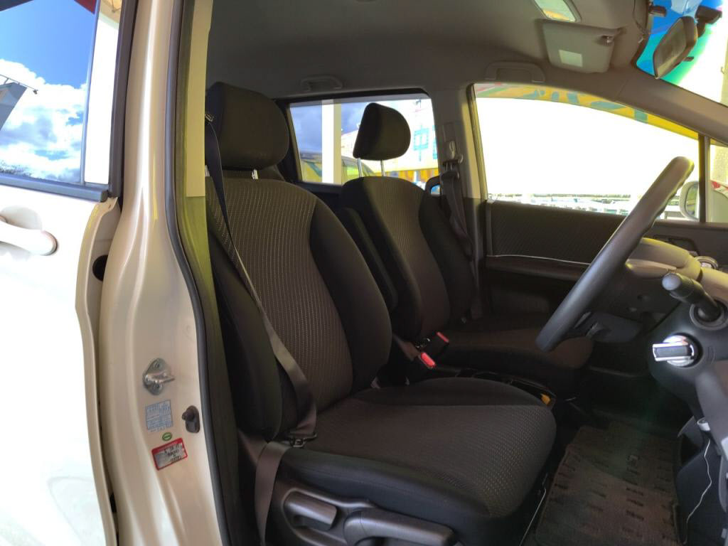 フリードハイブリッドハイブリッドジャストセレクションの写真 13