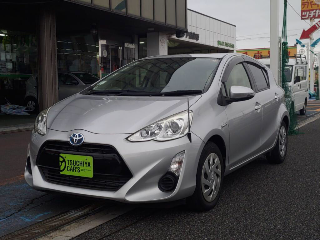 トヨタ　アクア　Ｓスタイルブラック