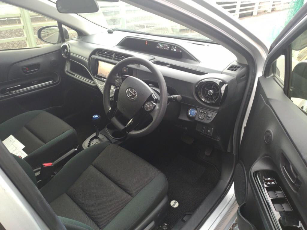 アクアＳスタイルブラックの写真 13