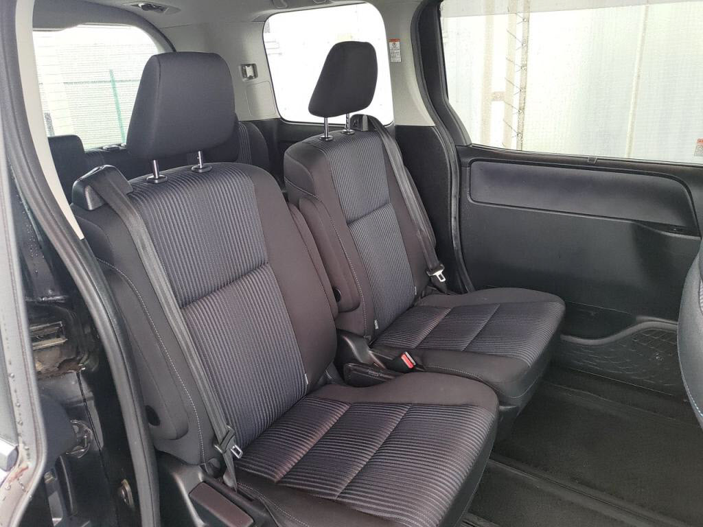 ヴォクシーＺＳキラメキの写真 19