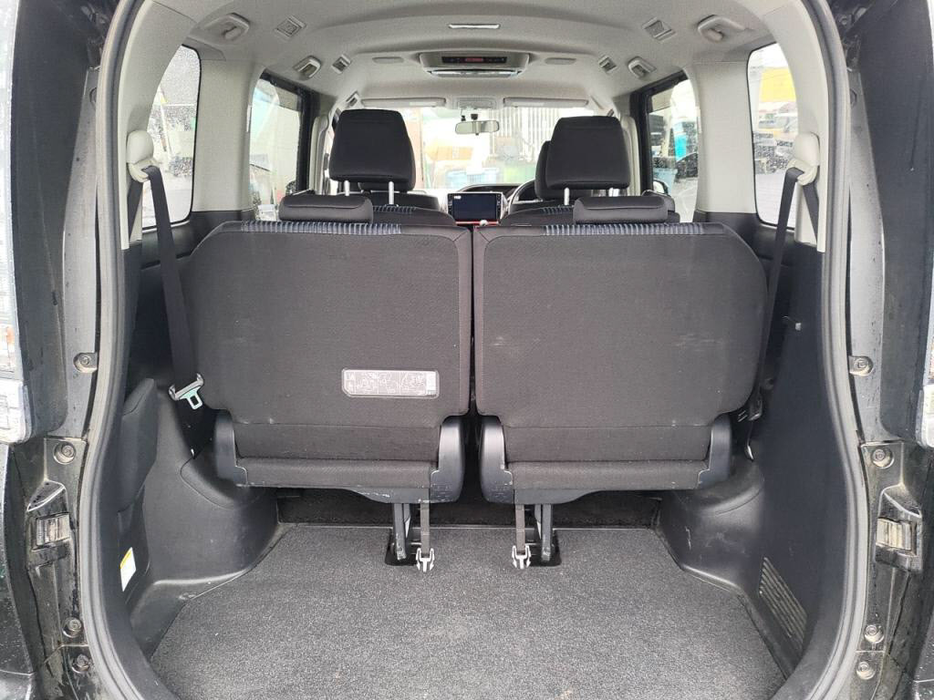 ヴォクシーＺＳキラメキの写真 21