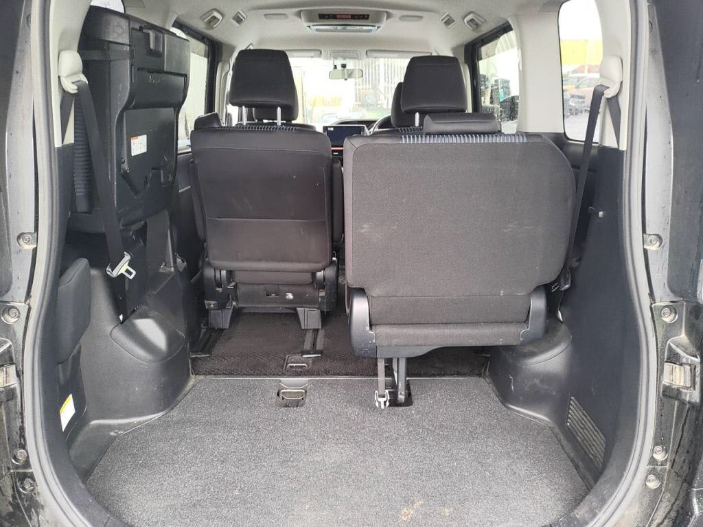 ヴォクシーＺＳキラメキの写真 22