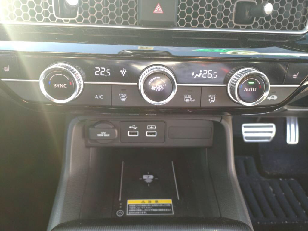 シビック５ＨＢハイブリッドｅＨＥＶの写真 17