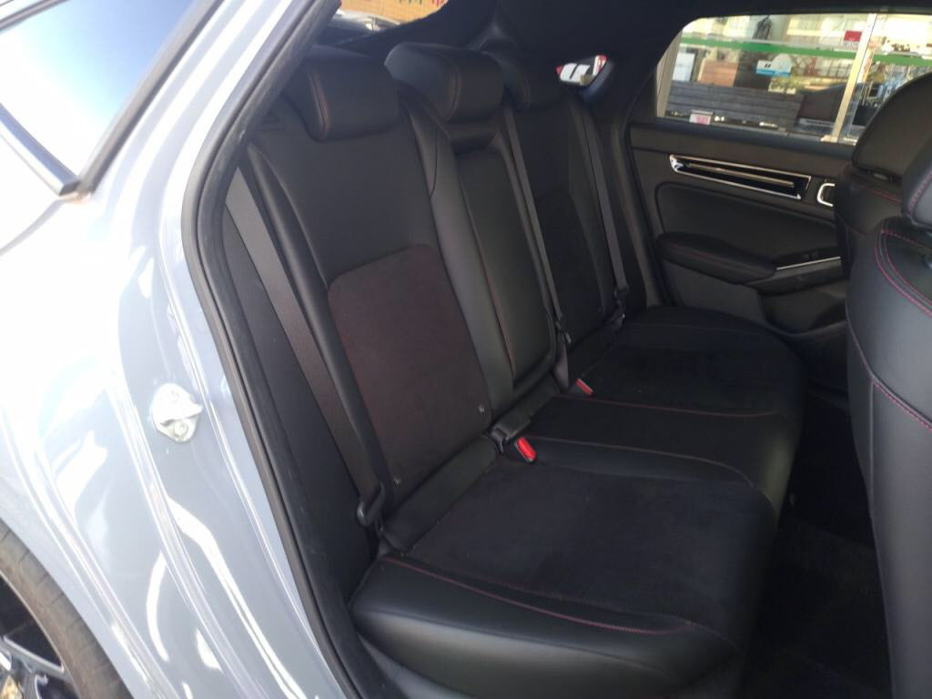 シビック５ＨＢハイブリッドｅＨＥＶの写真 25