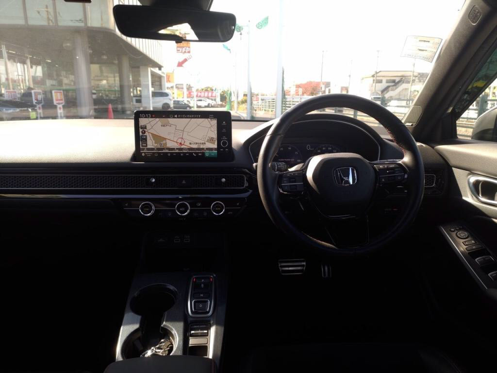 シビック５ＨＢハイブリッドｅＨＥＶの写真 3