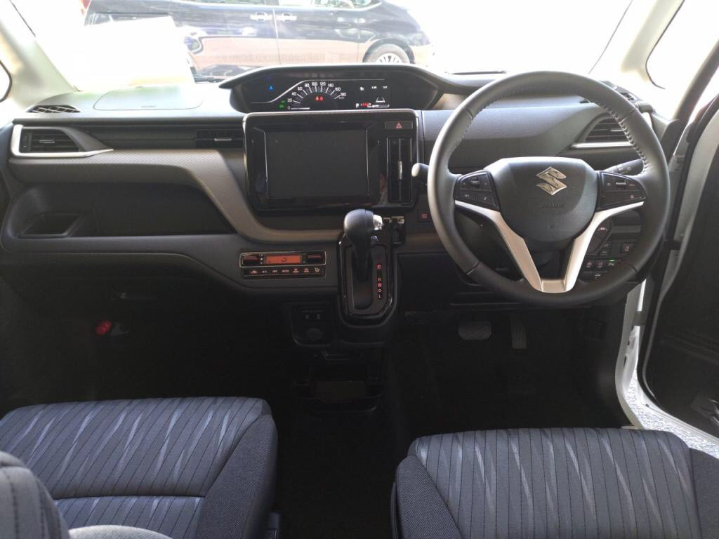 ソリオハイブリッドＭＺの写真 3