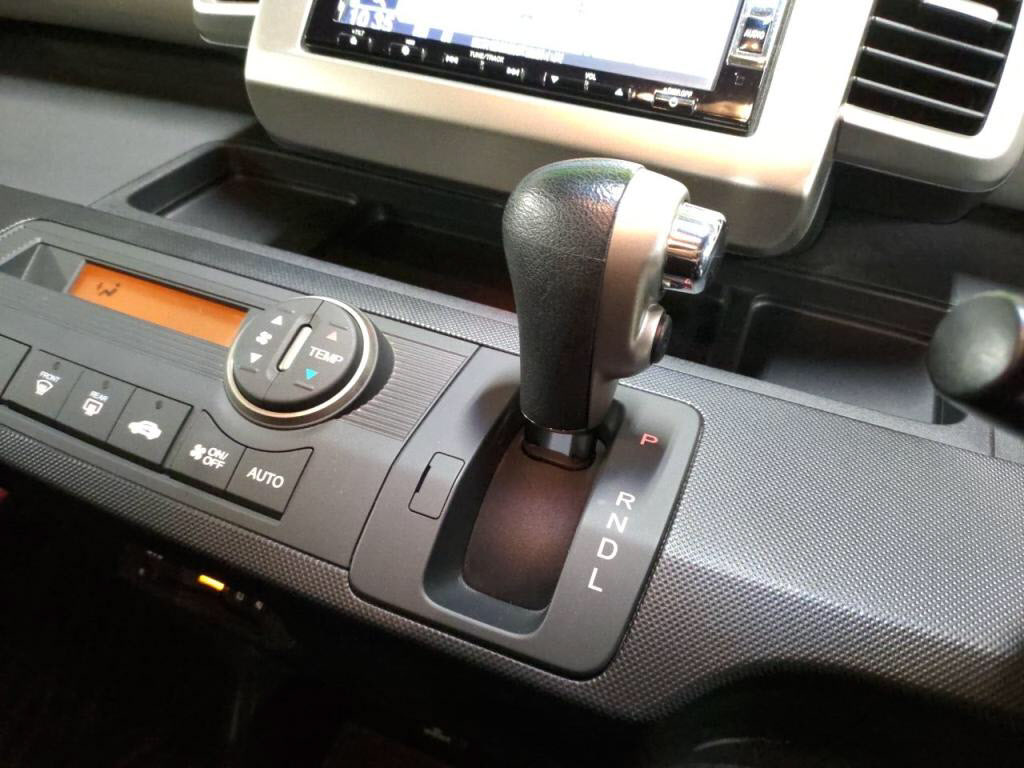 フリードスパイクＧジャストセレクションの写真 17