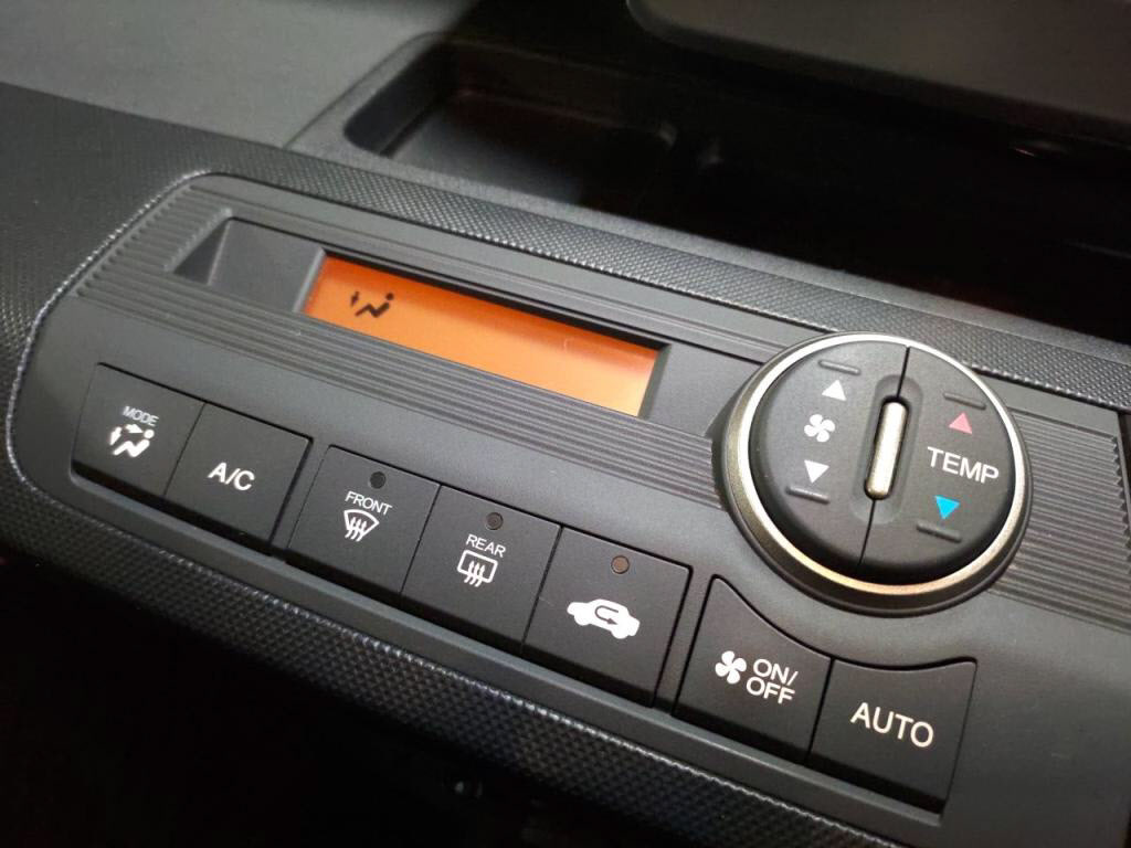 フリードスパイクＧジャストセレクションの写真 18