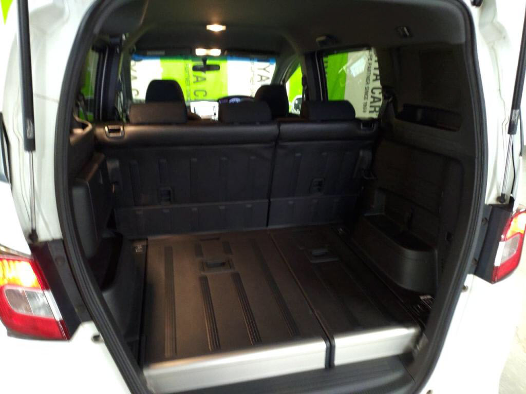 フリードスパイクＧジャストセレクションの写真 25