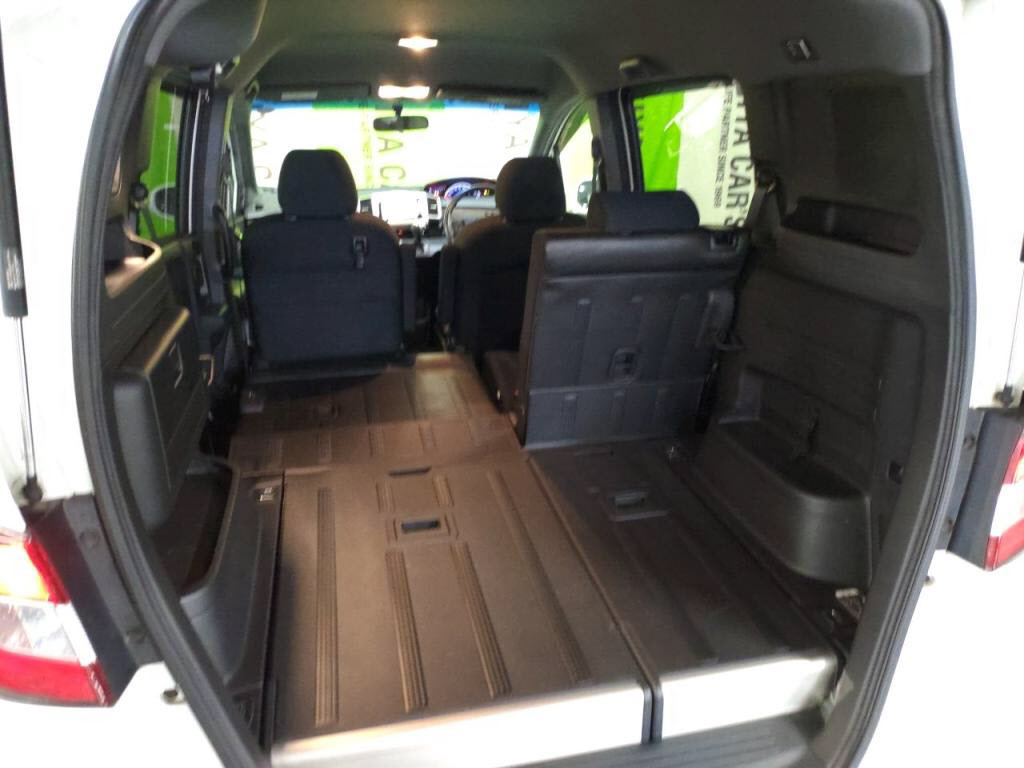 フリードスパイクＧジャストセレクションの写真 26