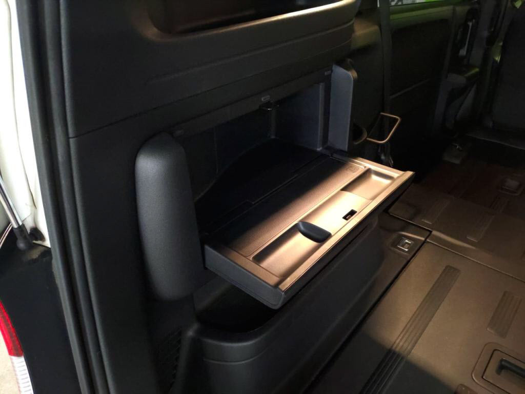 フリードスパイクＧジャストセレクションの写真 28