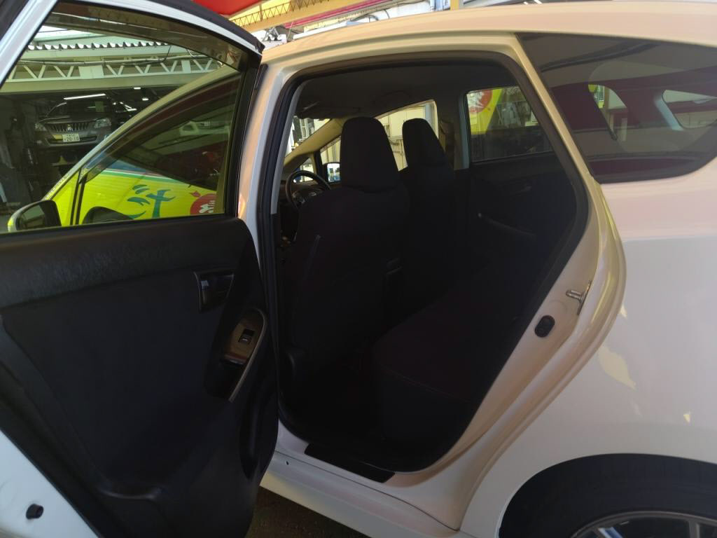 プリウスSツーリングセレクションGsの写真 22