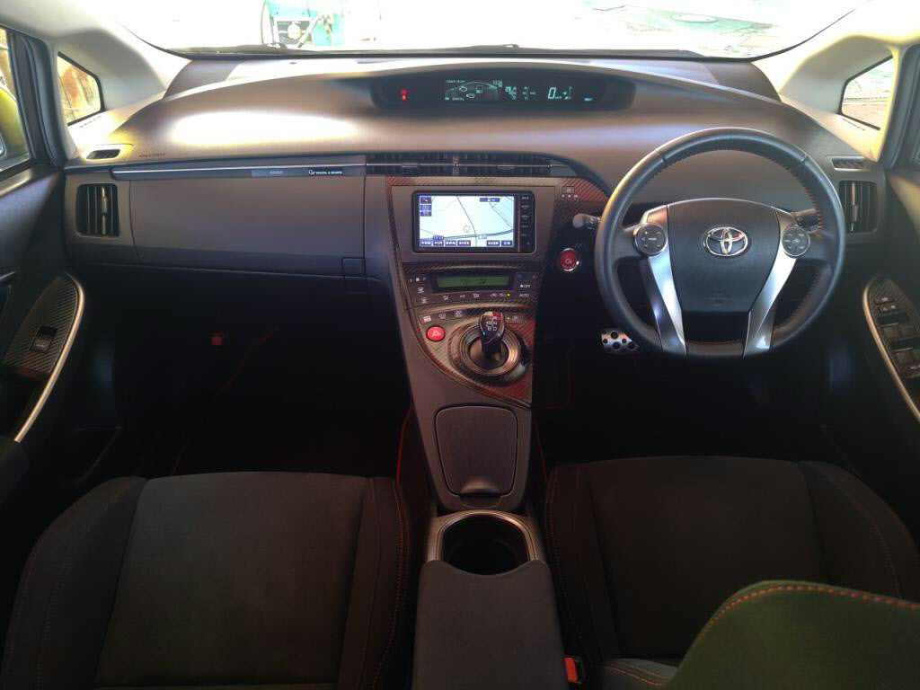 プリウスSツーリングセレクションGsの写真 3