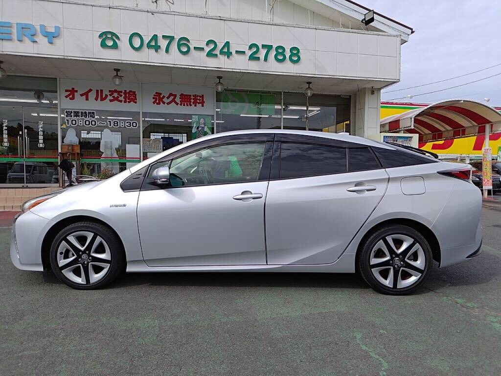 プリウスＳツーリングセレクションの写真 12