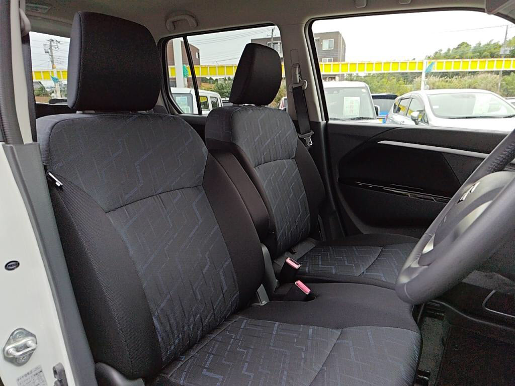 ワゴンＲスティングレーＸの写真 21