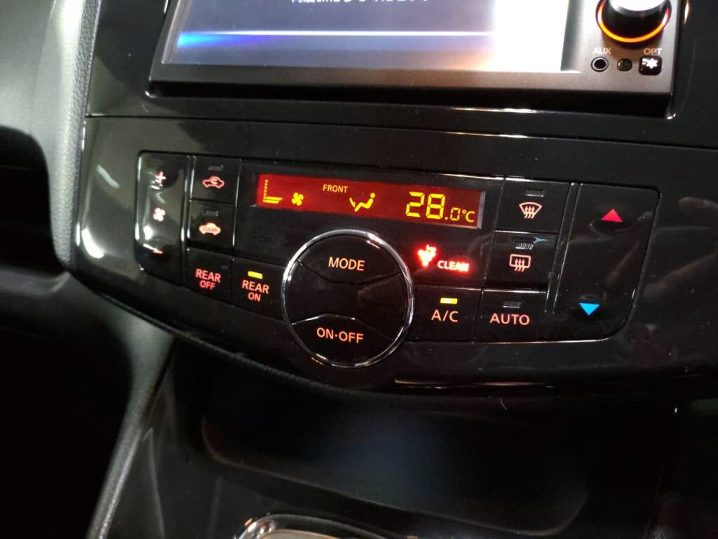 セレナハイウェイスターVセレクションの写真 18