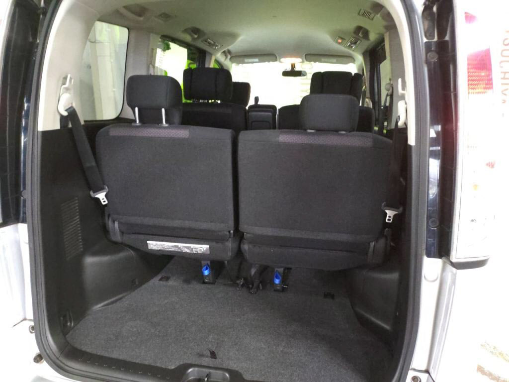 セレナハイウェイスターVセレクションの写真 25