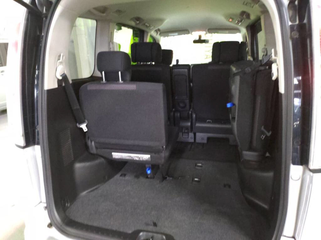 セレナハイウェイスターVセレクションの写真 26