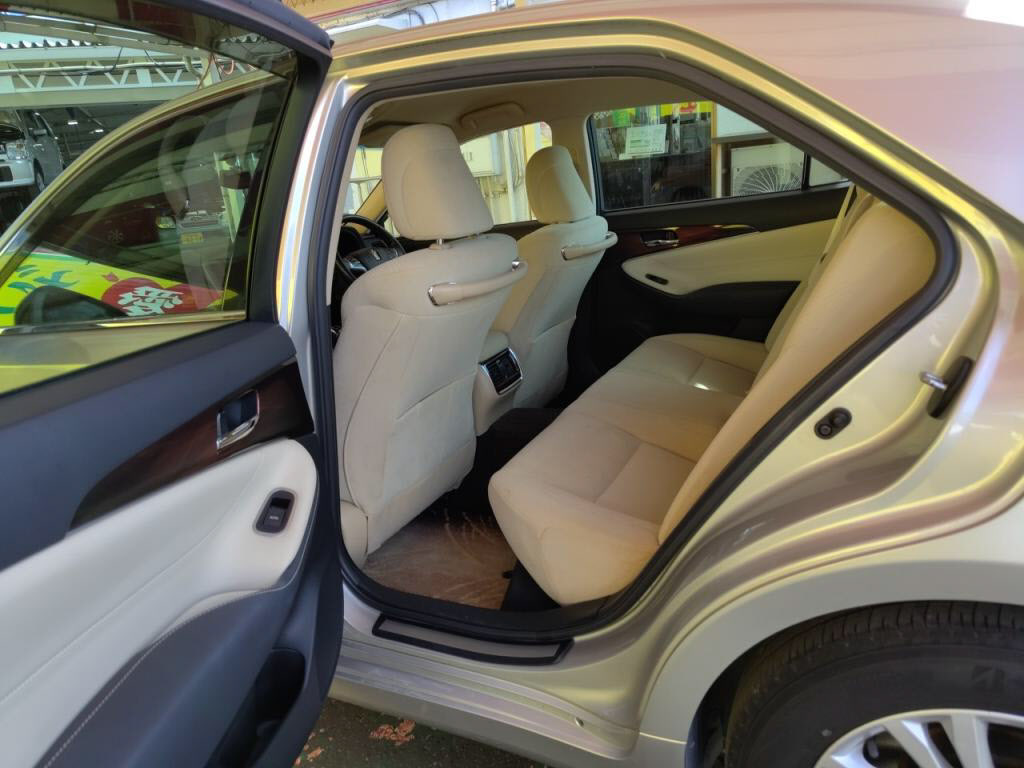 クラウンハイブリッドハイブリッドロイヤルサルーンの写真 22