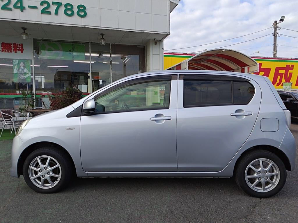 ミライースＸメモリアルエディションの写真 12