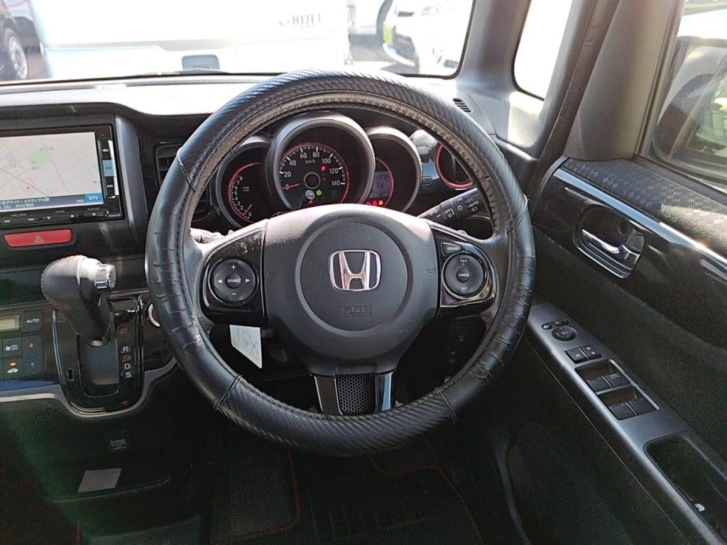 N_BOXカスタムG・ターボLパッケージの写真 3