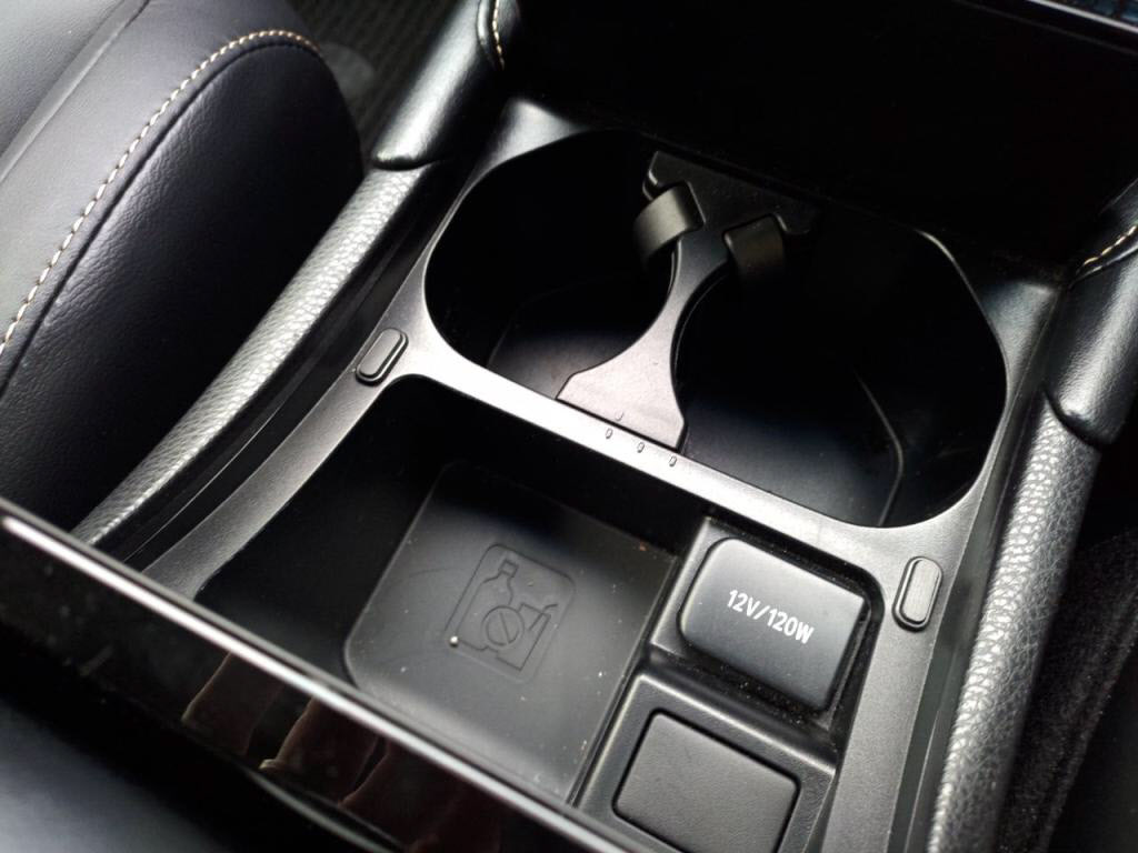 ハリアーハイブリッドプレミアムの写真 18